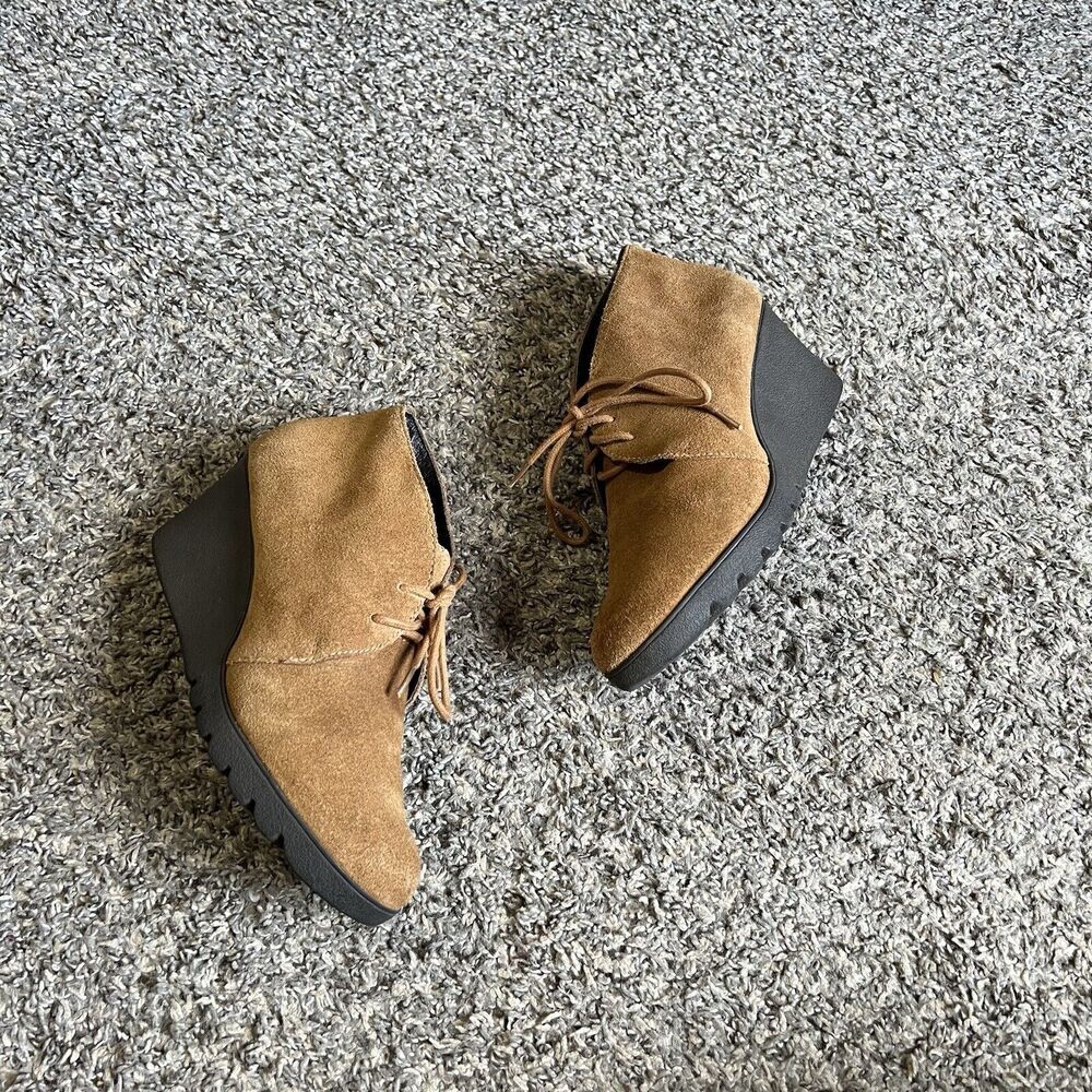 Donald J Pliner Boots Camel Brown Suede Leather Wedge Lace Up Chukka Size 7